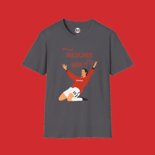 Manchester United T-shirt featuring Ole Gunnar Solskjaer celebrating his 1999 Champions League winning goal, with the quote "AND SOLSKJAER HAS WON IT"